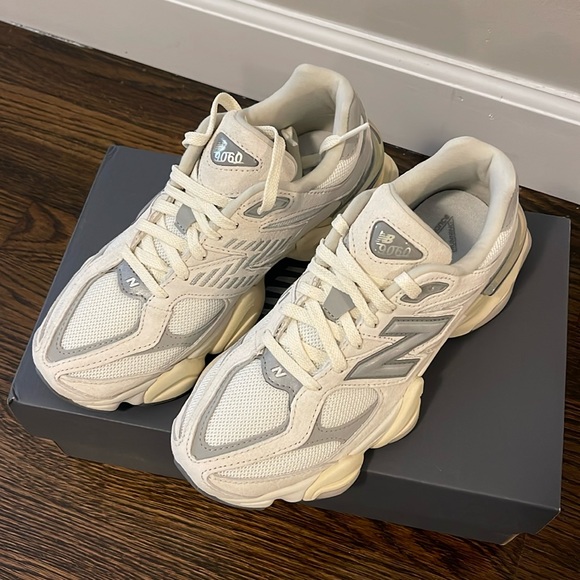 New Balance Shoes - New Balance 9060 Sneakers